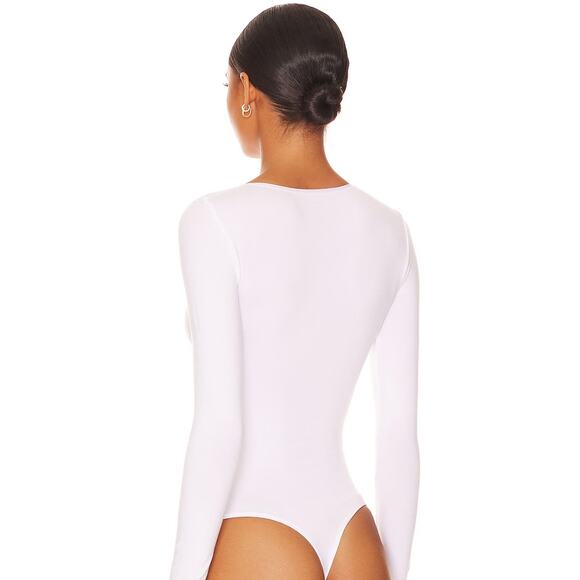 Yummie Longsleeve Thong Bodysuit in White Size Medium/ Large - Picture 4 of 5
